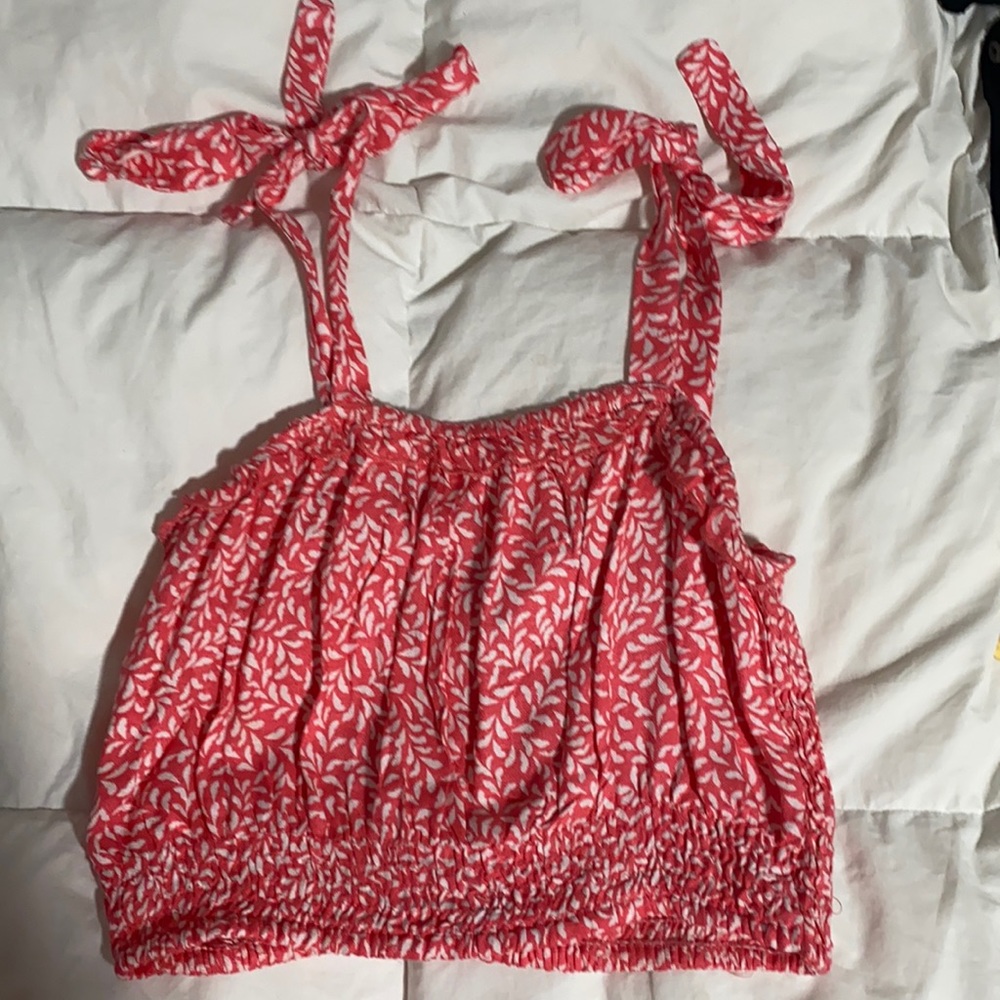 Loose crop top